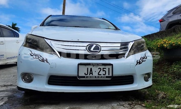 Buy Used Lexus ES White Car in Suva in Central