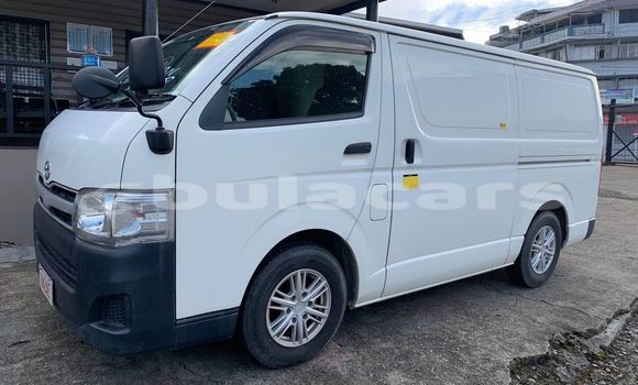 Buy Used Toyota Hiace White Car in Suva in Central Buy Used Toyota Hiace White Car in Suva in Central