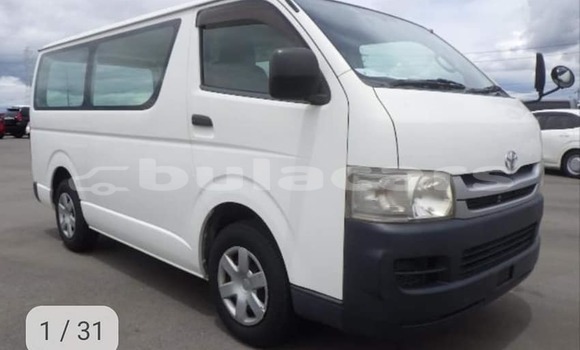 Buy Used Toyota Hiace White Car in Nadi in Western Buy Used Toyota Hiace White Car in Nadi in Western