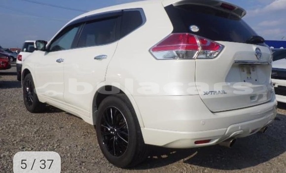 Buy Used Nissan X–Trail White Car in Nadi in Western