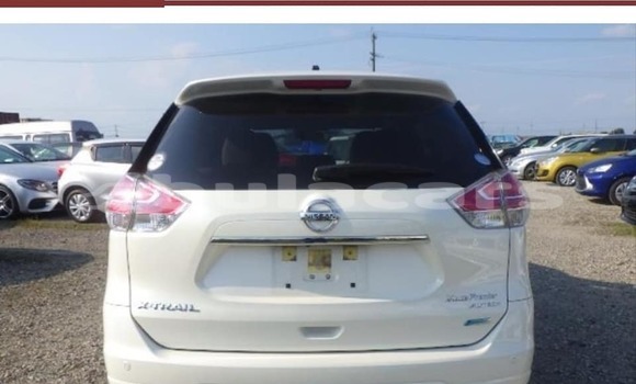 Acheter Occasion Voiture Nissan X–Trail Blanc à Nadi, Western Acheter Occasion Voiture Nissan X–Trail Blanc à Nadi, Western