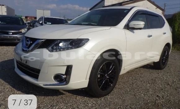 Acheter Occasion Voiture Nissan X–Trail Blanc à Nadi, Western Acheter Occasion Voiture Nissan X–Trail Blanc à Nadi, Western
