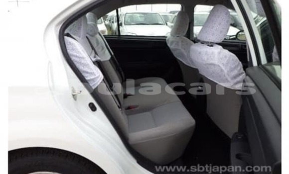 Acheter Occasion Voiture Toyota Axio Blanc à Nadi, Western Acheter Occasion Voiture Toyota Axio Blanc à Nadi, Western