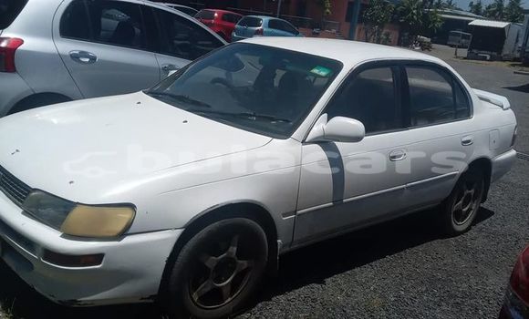 Acheter Occasion Voiture Toyota Corolla Blanc à Suva, Central Acheter Occasion Voiture Toyota Corolla Blanc à Suva, Central