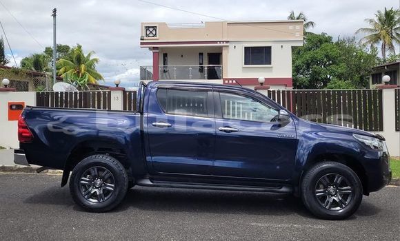 Acheter Occasion Voiture Toyota Hiluxe Revo Autre à Suva, Central