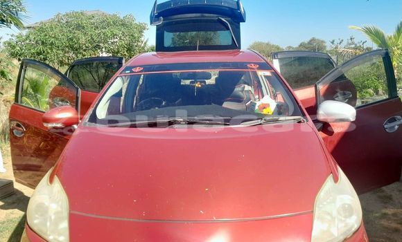 Acheter Occasion Voiture Toyota Prius Rouge à Komave, Western Acheter Occasion Voiture Toyota Prius Rouge à Komave, Western