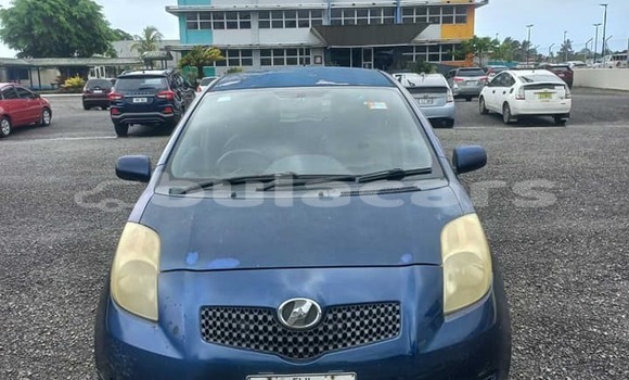 Acheter Occasion Voiture Toyota Vitz Bleu à Lomaji, Eastern Acheter Occasion Voiture Toyota Vitz Bleu à Lomaji, Eastern