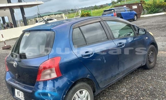 Acheter Occasion Voiture Toyota Vitz Bleu à Lomaji, Eastern Acheter Occasion Voiture Toyota Vitz Bleu à Lomaji, Eastern