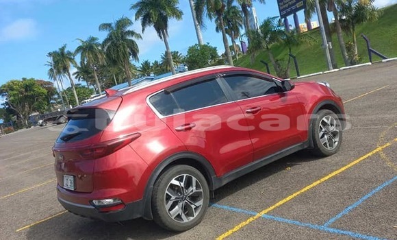 Acheter Occasion Voiture Kia Sportage Rouge à Import - Dubai, Central Acheter Occasion Voiture Kia Sportage Rouge à Import - Dubai, Central