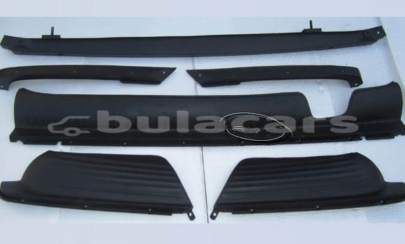 Acheter Mercedes Benz R107 bumper à Deuba, Central Acheter Mercedes Benz R107 bumper à Deuba, Central