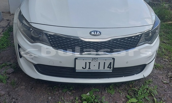 Buy Used Kia Optima White Car in Suva in Central