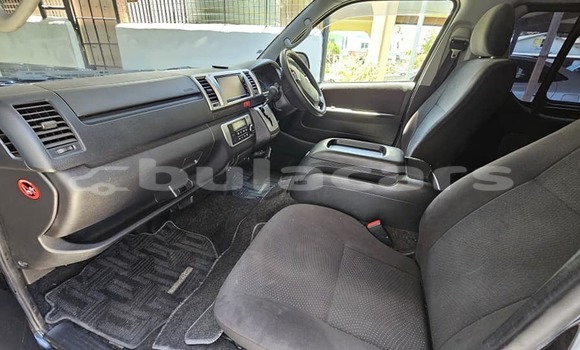 Acheter Occasion Voiture Toyota Hiace Noir à Korovou, Central Acheter Occasion Voiture Toyota Hiace Noir à Korovou, Central