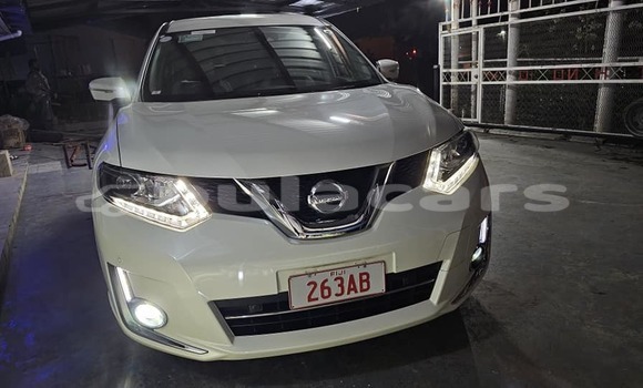 Acheter Occasion Voiture Nissan X–Trail Blanc à Komave, Western Acheter Occasion Voiture Nissan X–Trail Blanc à Komave, Western