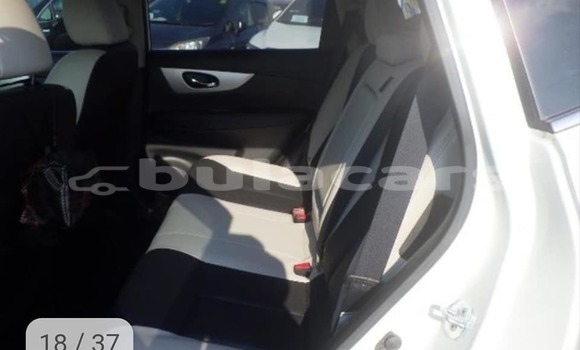 Buy Used Nissan X–Trail White Car in Labasa in Northern Buy Used Nissan X–Trail White Car in Labasa in Northern