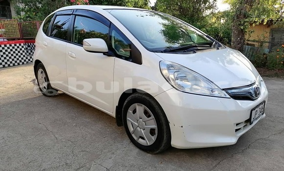 Acheter Occasion Voiture Honda Fit Blanc à Korokade, Northern Acheter Occasion Voiture Honda Fit Blanc à Korokade, Northern