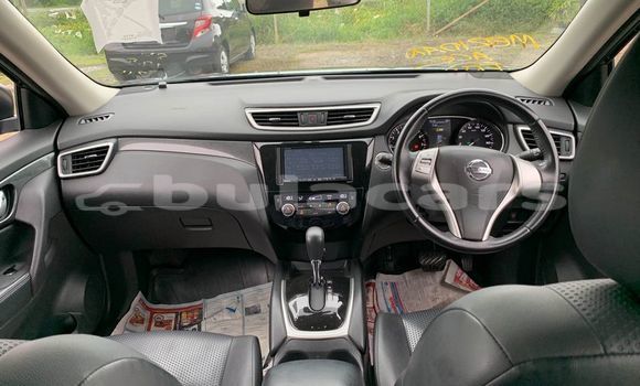 Acheter Occasion Voiture Nissan X–Trail Noir à Import - Dubai, Central Acheter Occasion Voiture Nissan X–Trail Noir à Import - Dubai, Central