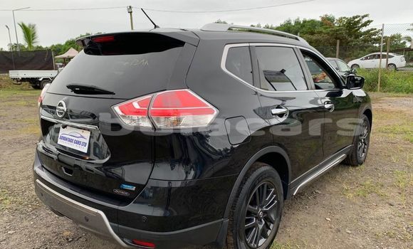 Acheter Occasion Voiture Nissan X–Trail Noir à Import - Dubai, Central Acheter Occasion Voiture Nissan X–Trail Noir à Import - Dubai, Central