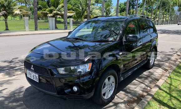 Acheter Occasion Voiture Mitsubishi Outlander Noir à Deuba, Central Acheter Occasion Voiture Mitsubishi Outlander Noir à Deuba, Central