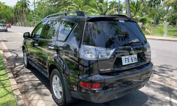 Acheter Occasion Voiture Mitsubishi Outlander Noir à Deuba, Central Acheter Occasion Voiture Mitsubishi Outlander Noir à Deuba, Central
