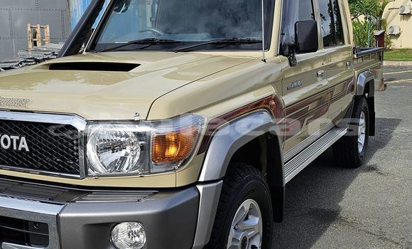 Acheter Occasion Voiture Toyota Land Cruiser Autre à Import - Dubai, Central Acheter Occasion Voiture Toyota Land Cruiser Autre à Import - Dubai, Central