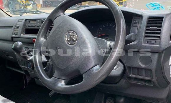 Acheter Occasion Voiture Toyota Hiace Blanc à Import - Dubai, Central Acheter Occasion Voiture Toyota Hiace Blanc à Import - Dubai, Central