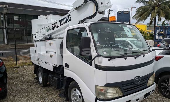 Buy Used Toyota Dyna White Truck in Korovou in Central