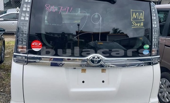 Acheter Occasion Voiture Toyota Voxy Blanc à Suva, Central Acheter Occasion Voiture Toyota Voxy Blanc à Suva, Central