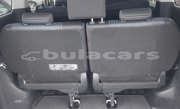 Acheter Occasion Voiture Toyota Voxy Blanc à Suva, Central Acheter Occasion Voiture Toyota Voxy Blanc à Suva, Central