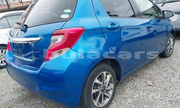 Acheter Occasion Voiture Toyota Vitz Bleu à Suva, Central Acheter Occasion Voiture Toyota Vitz Bleu à Suva, Central