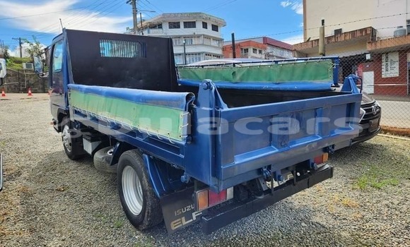 Acheter Occasion Utilitaire Isuzu FTR 850 Bleu à Suva, Central Acheter Occasion Utilitaire Isuzu FTR 850 Bleu à Suva, Central
