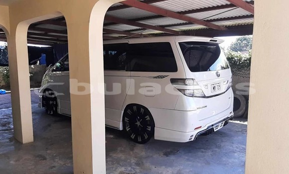 Acheter Occasion Voiture Toyota Vellfire Blanc à Komave, Western Acheter Occasion Voiture Toyota Vellfire Blanc à Komave, Western