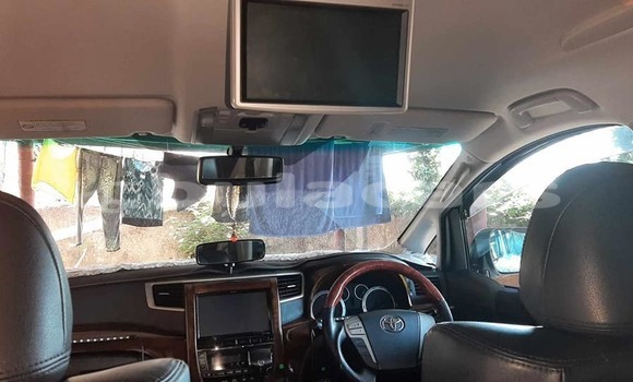 Acheter Occasion Voiture Toyota Vellfire Blanc à Komave, Western Acheter Occasion Voiture Toyota Vellfire Blanc à Komave, Western