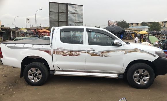 Acheter Occasion Voiture Toyota Hilux Blanc à Ba, Western Acheter Occasion Voiture Toyota Hilux Blanc à Ba, Western