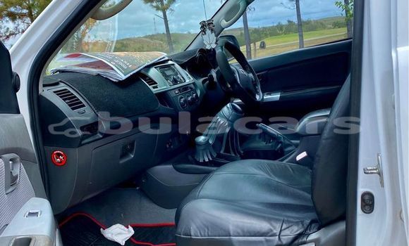 Buy Used Toyota Hilux White Car in Suva in Central Buy Used Toyota Hilux White Car in Suva in Central