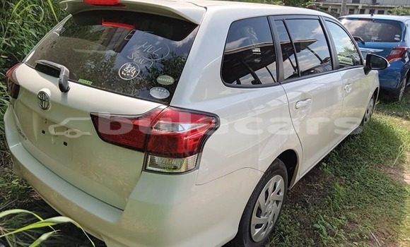 Buy Used Toyota Fielder White Car in Import - Dubai in Central Buy Used Toyota Fielder White Car in Import - Dubai in Central