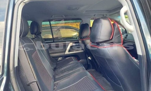 Buy Used Toyota Land Cruiser Black Car in Komave in Western Buy Used Toyota Land Cruiser Black Car in Komave in Western