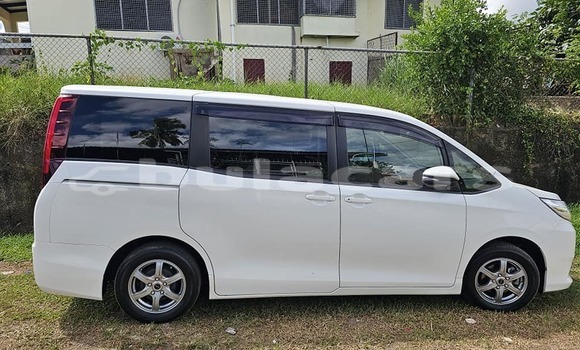 Buy Used Toyota Noah White Car in Korokade in Northern Buy Used Toyota Noah White Car in Korokade in Northern