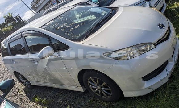 Buy Used Toyota Wish White Car in Import - Dubai in Central Buy Used Toyota Wish White Car in Import - Dubai in Central
