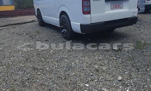 Buy Used Toyota Hiace White Car in Labasa in Northern Buy Used Toyota Hiace White Car in Labasa in Northern