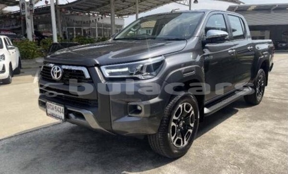 Acheter Occasion Voiture Toyota Hiluxe Revo Noir à Suva, Central