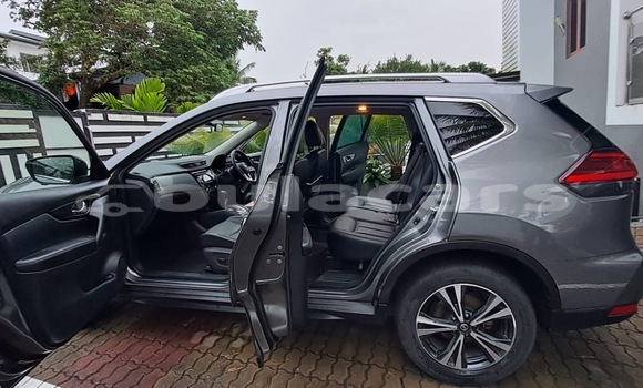 Buy Used Nissan X–Trail Grey Car in Suva in Central Buy Used Nissan X–Trail Grey Car in Suva in Central