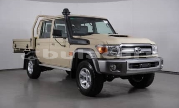 Buy Used Toyota Land Cruiser White Car in Suva in Central Buy Used Toyota Land Cruiser White Car in Suva in Central