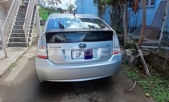 Buy Used Toyota Prius Silver Car in Nadi in Western Buy Used Toyota Prius Silver Car in Nadi in Western