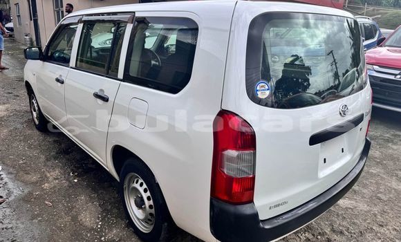Buy Used Toyota Probox White Car in Import - Dubai in Central Buy Used Toyota Probox White Car in Import - Dubai in Central