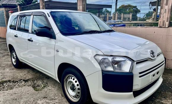Buy Used Toyota Probox White Car in Import - Dubai in Central Buy Used Toyota Probox White Car in Import - Dubai in Central