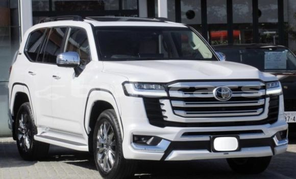Buy Used Toyota Land Cruiser White Car in Komave in Western Buy Used Toyota Land Cruiser White Car in Komave in Western