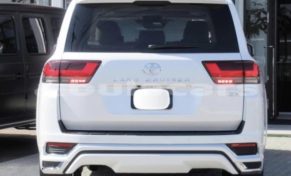 Buy Used Toyota Land Cruiser White Car in Komave in Western Buy Used Toyota Land Cruiser White Car in Komave in Western