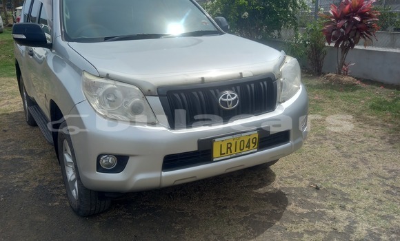 Buy Used Toyota Land Cruiser Prado Silver Car in Rakiraki in Western Buy Used Toyota Land Cruiser Prado Silver Car in Rakiraki in Western