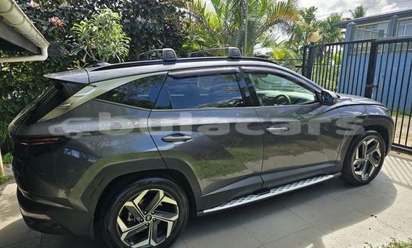 Buy Used Hyundai Tucson Red Car in Malevu in Western Buy Used Hyundai Tucson Red Car in Malevu in Western