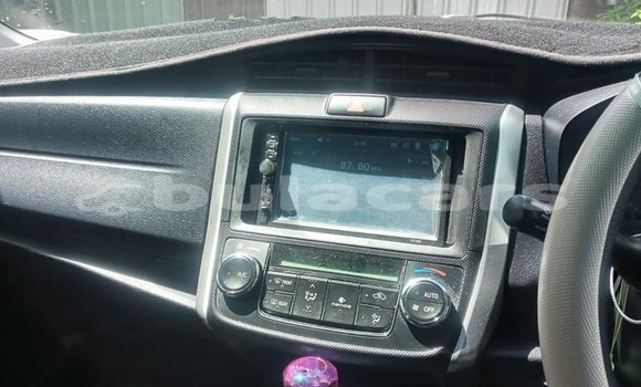 Acheter Occasion Voiture Toyota Fielder Blanc à Komave, Western Acheter Occasion Voiture Toyota Fielder Blanc à Komave, Western